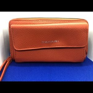 Tahari wallet